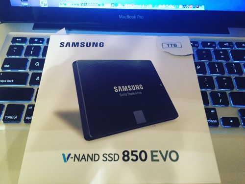 Samsung-1TB-850-EVO-Solid-State-Drive-for-DJs