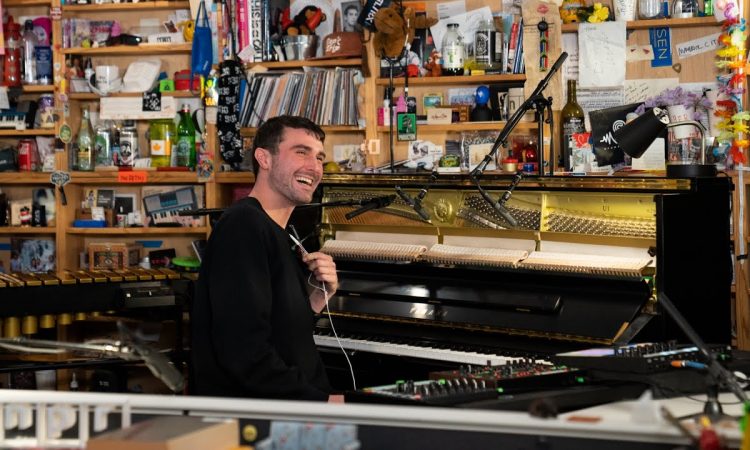 Fred again..: Tiny Desk Concert