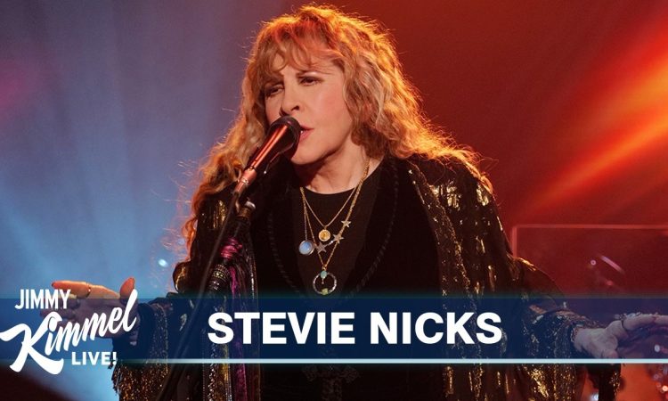 Stevie Nicks – Stand Back | Live